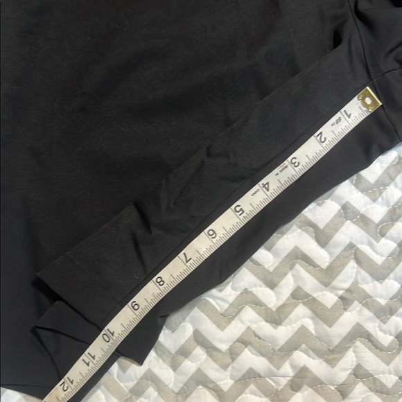 Puma Men's Black Activewear Shorts sz 36 - Picture 6 of 9